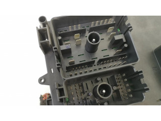 Блок предохранителей 13275884, MJ Opel Insignia A