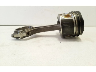 Поршень с шатуном 4n14 M174 Mitsubishi Outlander