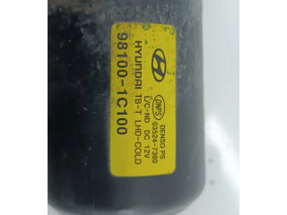 Моторчик дворников 981001C100    Hyundai Getz