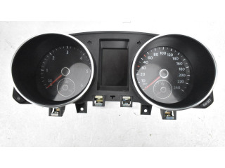 Панель приборов 5K0920872A Volkswagen Golf VI