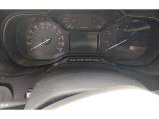 Přístrojová deska Citroen Berlingo 2019 S24