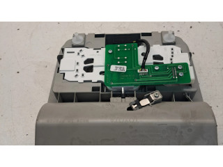 Фонарь освещения передних мест