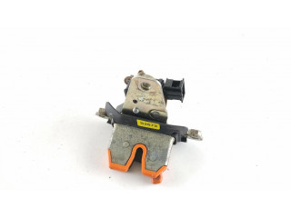 Замок задней крышки