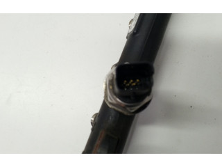 Топливная рампа 9681649580 Ford Kuga I 2.0