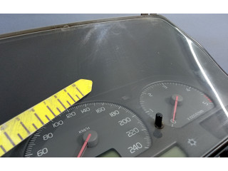 Панель приборов 9472523, 9472523   Volvo S70  V70  V70 XC       