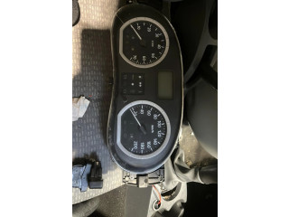 Панель приборов 8200752820   Dacia Logan I       