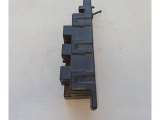 Блок предохранителей  8L0941822, 896081000   Audi A3 S3 8L    