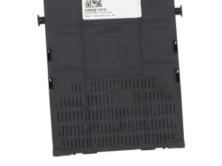 Pojistková skříňka 657064 Peugeot 3008 2010