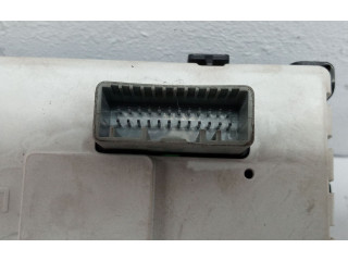 Дисплей    280348139R   Renault Clio III