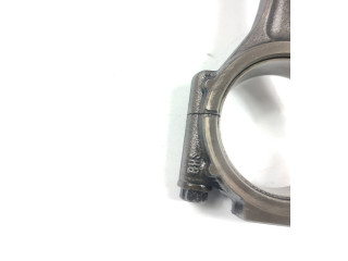  Поршень с шатуном  038J  Volkswagen PASSAT B6  