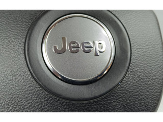 Подушка безопасности водителя    Jeep Cherokee
