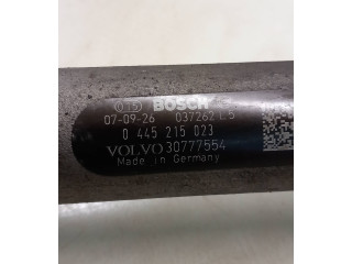 Топливная рампа 30777554, 0445215023   Volvo V70   для двигателя D5244T5