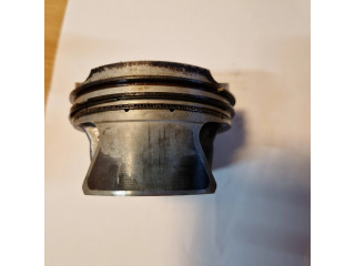 Píst 8637807 BMW 3 F30 F35 F31 pro benzínový motor 3.0 b58d30 b58d30