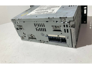 Радио/ проигрыватель CD/DVD / навигация