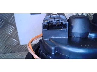 Вентилятор печки 272101170R Dacia Sandero