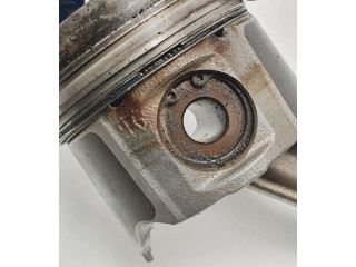 Píst 080310 Renault Megane II