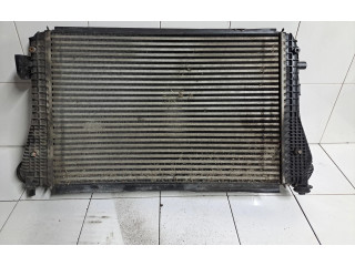 Интеркулер 1K0145803B, L3402000 Volkswagen Jetta V