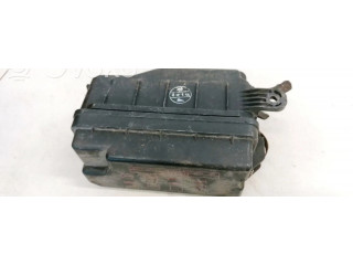 Pojistková skříňka Toyota Corolla E90 1989