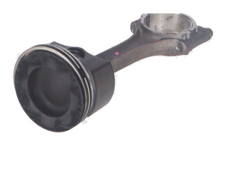 Поршень Шатун  05L105401K  Volkswagen PASSAT B8  