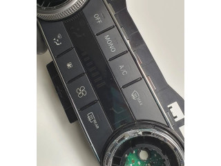 Блок управления климат-контролем 2048305790   Mercedes-Benz GLK (X204)