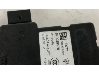 Zámek zadních dveří 670039576, C68322101   Maserati Levante 2017