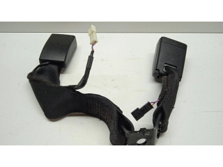 Средняя поясная пряжка ()