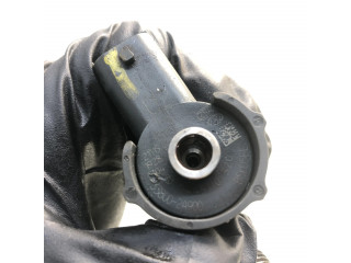 Vstřikovač 338002A900, 0445110320 Hyundai i30 pro naftový motor 1.6