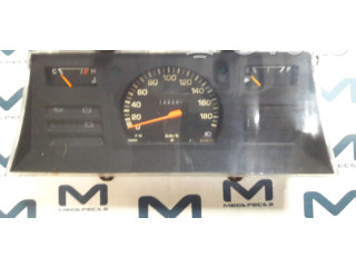 Přístrojová deska Toyota Starlet (P70) III 83010-10610