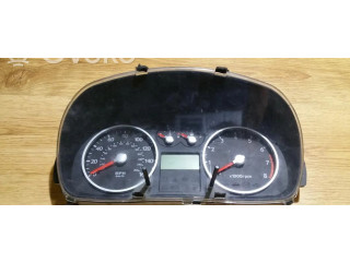 Přístrojová deska Hyundai Coupe 2000 84201510