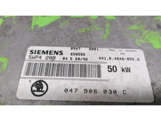 Блок управления двигателя 047906030C   Skoda Felicia II