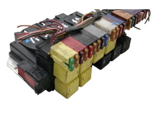 Pojistková skříňka Řídící jednotka BSM A2305450832 Mercedes-Benz SLK R170 2004