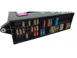 Блок предохранителей 1T1937615A Volkswagen Caddy