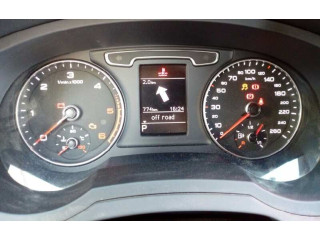 Панель приборов 8U0920930A, E2-A1-24-2 Audi Q3 8U