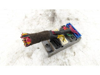 Блок предохранителей 913203E810 KIA Sorento