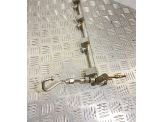 Vstřikovací lišta 03H133316N Volkswagen Touareg II