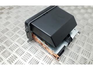 Радио/ проигрыватель CD/DVD / навигация