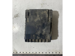 Блок предохранителей  1K0937125, 01718307J   Skoda Octavia Mk2 (1Z)    