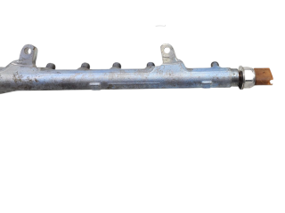 Топливная рампа 03L130089AA, 03L130089AA   Audi A1  