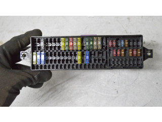   Pojistková skříňka    Volkswagen Tiguan 2010