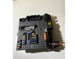 Блок предохранителей 8676391, 12217799   Volvo XC90    