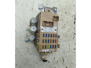 Блок предохранителей 306135   Subaru Forester SG    