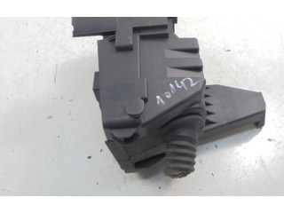 Блок предохранителей 8690698, 8690698 Volvo XC90