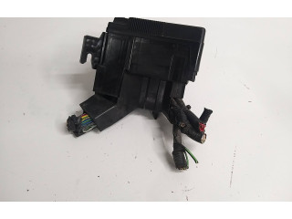 Блок предохранителей  AE8T14A003AA, 7171333030   Ford B-MAX    