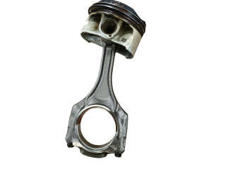 Píst 7646892   BMW 7 G11 G12    N63R 