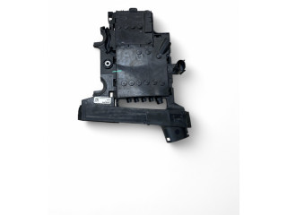 Блок предохранителей 32200114 Volvo XC90