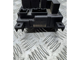 Блок предохранителей 8678449, 518218009   Volvo V70    