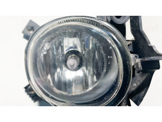 Передняя противотуманная фара