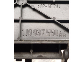 Блок предохранителей 1J0937550AA Audi A3 S3 8L