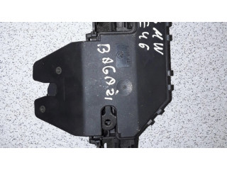 Zámek zadních dveří 51248196401, 8196401 BMW 3 E46 2004