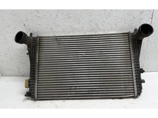 Интеркулер 3C0145805P Volkswagen Golf VI